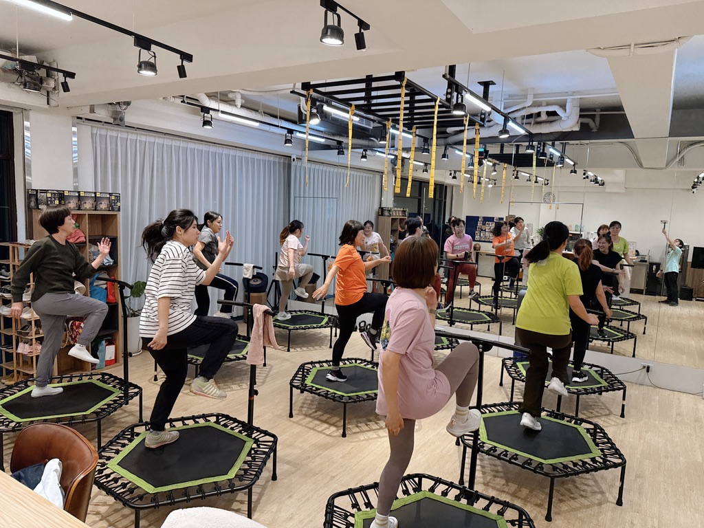 享瘦內壢音樂跳床運動課程實際上課情形